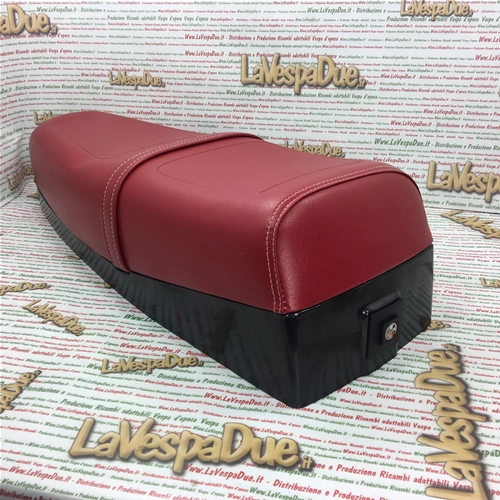 SILLÍN LARGO EN ROJO ANTIGUO PARA VESPA PK XL CON FALDA 50 125