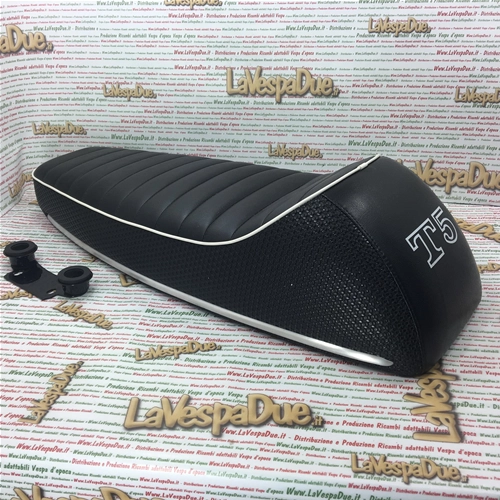 ASIENTO DEPORTIVO, MODELO CORSA, CON ESTRIBERAS LATERALES DE ALUMINIO PARA VESPA PX 125 T5