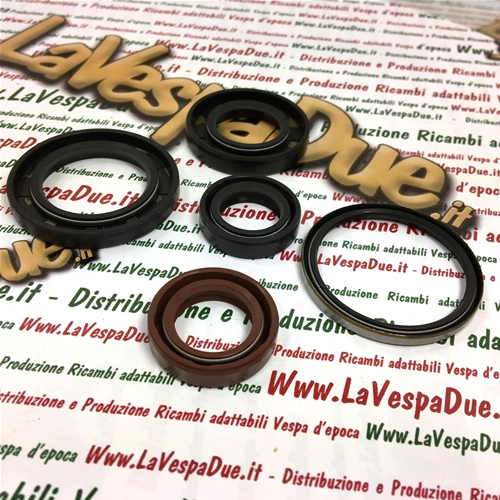 Juego de juntas de aceite de motor para VESPA 50 ET2 INYECCIÓN DE 1997 A 1999 SFERA 50 RST FREE BUSINESS STORM TYPHOON