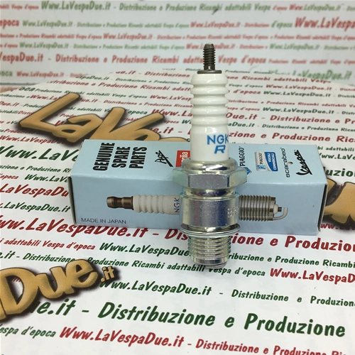 Bougie d'allumage Piaggio d'origine équivalente à la NGK BR8HS à pas court anti-interférences pour VESPA 50 80 90 125 150 RO AP8206871