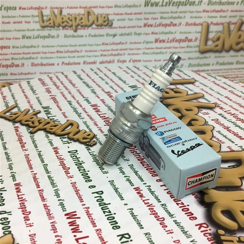 Candela originale PIAGGIO CHAMPION P4M N4C B7ES tipo standard passo lungo per VESPA 50 125 150 200 equivalente NGK B7ES r.o. 438072