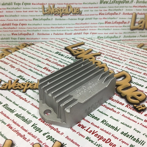 Régulateur de tension Piaggio d'origine 12 V AC/DC pour Vespa 50, 80, 125, 150, 200, PX, PE, PK, 50, 125, XL, FL, N, Rush, Arcobaleno, Cosa, CL, CLX, 2, T5, APE, ro 230824, 58074R