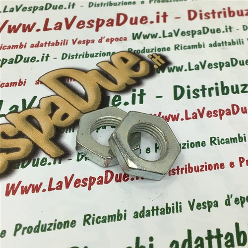 Tuerca M11 baja Ø 11 mm para eje de pasador de rueda delantera y trasera para Piaggio 50 SI FL2 MIX BOSS BRAVO 3 ERRE 2 CIAO EURO 1 2 MIX TEEN GRILLO SUPERBRAVO 3 ro 135697