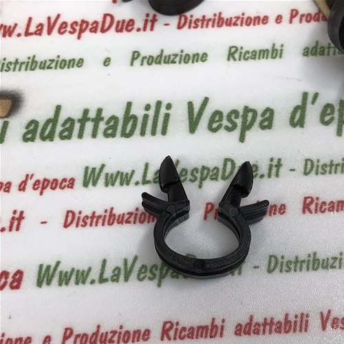 Tachowellenklemme oder Motorabdeckung oder Lenkerklemme für VESPA 50 125 150 200 PK XL FL2 PLURIMATIC AUTOMATICA COSA CL CLX PIAGGIO CIAO und für APE TM P ro 191002 elektrische Systemkabelklemme