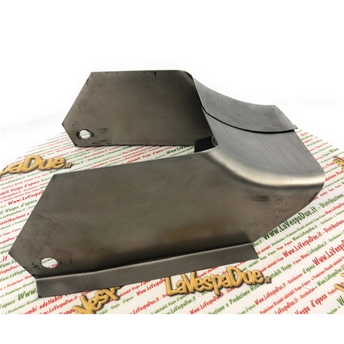 Chapa metálica completa para túnel central de estriberas de VESPA SPRINT SUPER VNB VBB GT GL PX PE RALLY 125 150 160 180 200. Producto italiano.
