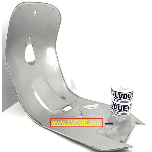 Scudo pedana completo di rinforzi e nasello scudetto quadrato VESPA 50 N L R con faro tondo Premium Quality