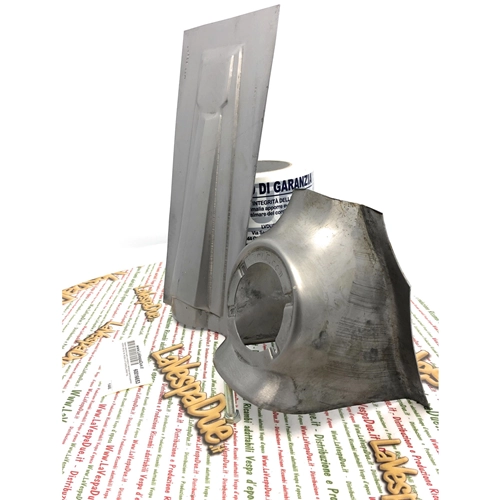 Calandre avant en tôle pour emblème carré VESPA 125 150 160 180 200 GT SUPER GL SPRINT SS