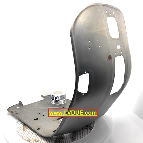 Protection de marchepied complète en tôle adaptable aux modèles VESPA 80, 125, 150, 200 E, PX, PE, T5, ARCOBALENO, lml star et LUSSO 98 (freins à disque).