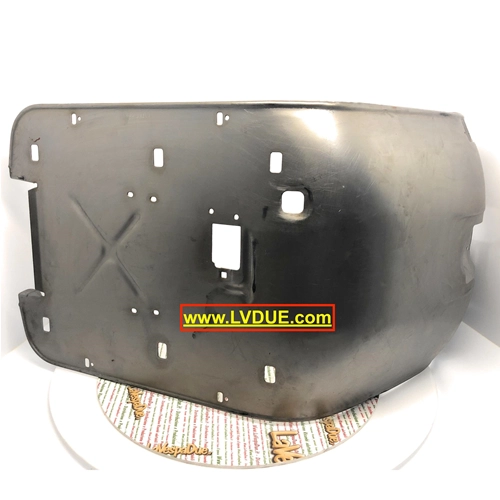 Protection de marchepied complète en tôle adaptable aux modèles VESPA 80, 125, 150, 200 E, PX, PE, T5, ARCOBALENO, lml star et LUSSO 98 (freins à disque).