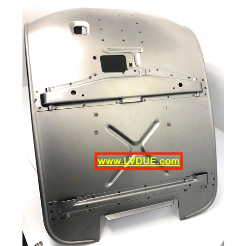 Protector de estribos de chapa metálica completo con refuerzos transversales para VESPA 80 125 150 200 E PX PE T5 ARCOBALENO Producto italiano