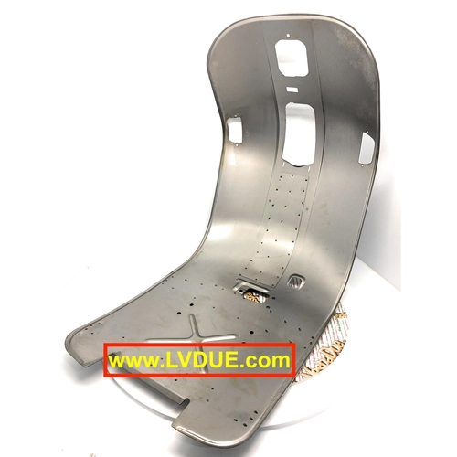 Protector de estribos de chapa metálica completo con refuerzos transversales para VESPA 80 125 150 200 E PX PE T5 ARCOBALENO Producto italiano