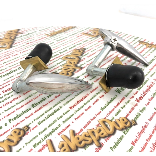 Kit de leviers pour capots, carrosseries, sacoches, LAMBRETTA 125 150 LI 1ère 2ème 175 TV 1ère 2ème ro 15055180 15055190 innocenti pour ouverture et fermeture en aluminium poli