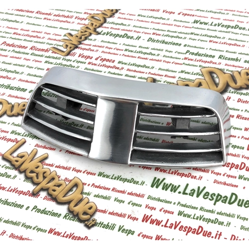 Rear grille trim LAMBRETTA 125 150 LI 1st 2nd 175 TV 2nd ro 19055014 innocenti in polished aluminum