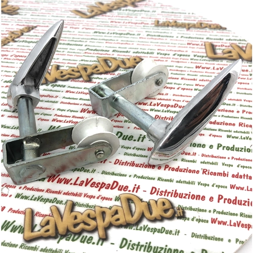 Kit de leviers, capots, carrosseries, sacoches LAMBRETTA 125 150 LI 3° SPECIAL SX 175 TV 3° 200 TV SX 1965 ro 19955310 19955320 innocenti pour ouverture et fermeture avec roulettes en nylon