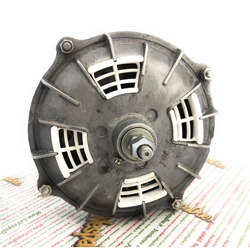 Komplette Nabe mit innenliegender Scheibenbremstrommel am Vorderrad LAMBRETTA 175 TV 3° 200 TV SX DL GP mit 10 x 1,25 mm Hohlschraube innocenti