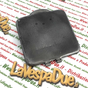 Fuel tank door LAMBRETTA 125 150 DL GP SX 175 TV 2° 3° 200 TV SX DL GP