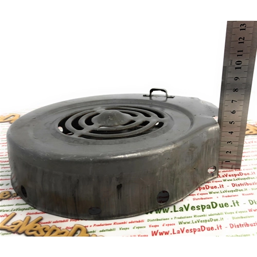 Cache-ventilateur en métal LAMBRETTA 125 150 LI SPECIAL DL GP SX 175 TV 2° 3° 200 TV SX DL GP ro 22014030 - 19014030 innocenti