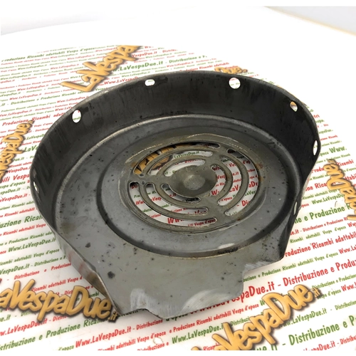 Cache-ventilateur en métal LAMBRETTA 125 150 LI SPECIAL DL GP SX 175 TV 2° 3° 200 TV SX DL GP ro 22014030 - 19014030 innocenti
