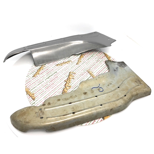 Rear footrest pair LAMBRETTA 125 150 LI 1st 2nd 175 TV 2nd innocenti ro 19050054 19050101 footrests
