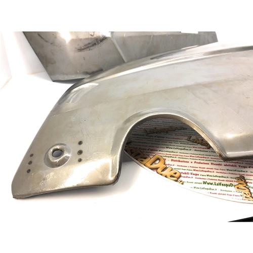 Par de capós derecho e izquierdo para LAMBRETTA 200 SX ro 19655190 19655180 innocenti