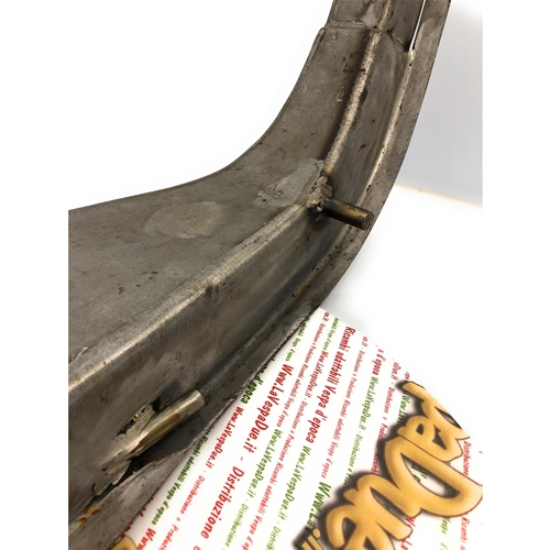 Central tunnel sheet metal with bushings and pipes VESPA 125 150 from 1952 to 1957 Low footboard headlight