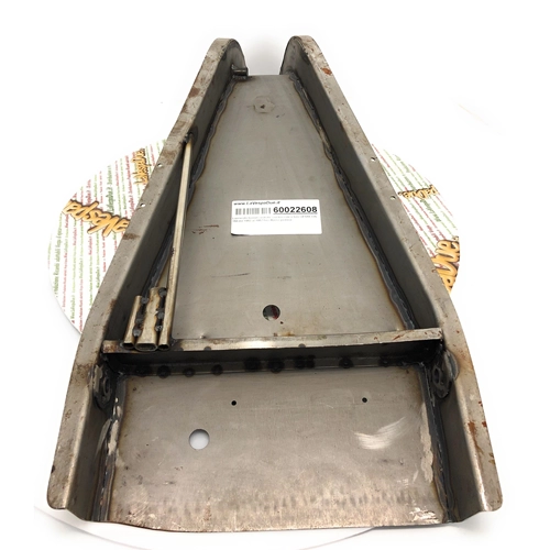 Central tunnel sheet metal with bushings and pipes VESPA 125 150 from 1952 to 1957 Low footboard headlight