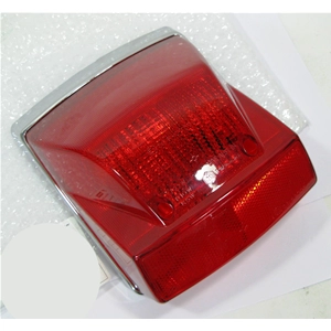 Complete rear stop light for VESPA PX 125 150 200 new type disc brake from 1998 onwards ro tail light 583081 58269R