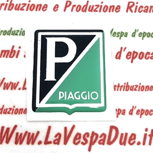 Pequeño escudo frontal de resina PIAGGIO para VESPA 50 NLR 90, tamaño mm. 25x30