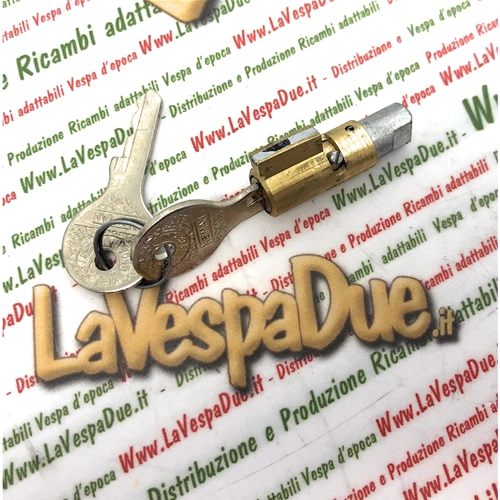Lenkradschloss mit NEIMANN-Schlüssel für VESPA 50 90 125 150 160 180 200 SPECIAL PX TS SS SPRINT RALLY ro 152096 120328 4 mm Führung