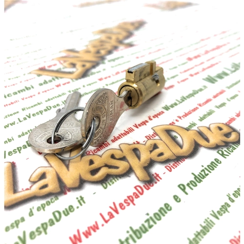 Lenkradschloss mit NEIMANN-Schlüssel für VESPA 50 NLR SPECIAL 90 125 150 160 180 GT GS SUPER PRIMAVERA SPRINT GTR kurze Ausführung 4 mm Führung ro 120328