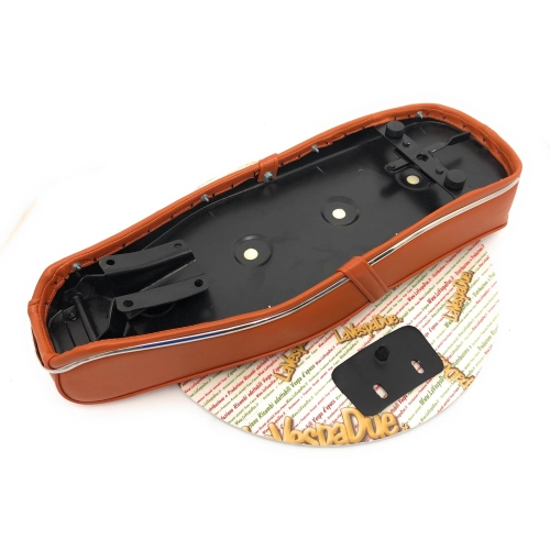 Selle marron pour Lambretta MK 3 style Pegaso avec garnitures latérales chromées pour LI Special SX TV 3ème série