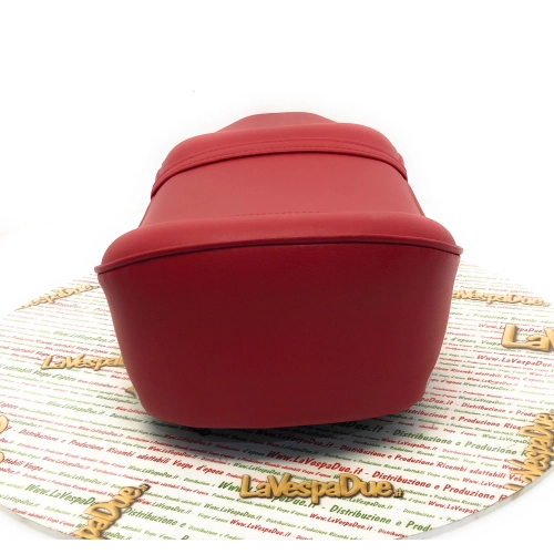 Selle rouge pour Lambretta MK 3 style Pegaso avec garnitures latérales chromées pour LI Special SX TV 3ème série