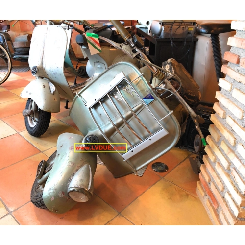Verchromter Edelstahl-Gepäckträger vorne für VESPA 98 125 150 V1 V15 V30 V33 VB1 VM VN VL mit abblendendem Scheinwerfer von 1946 bis 1958