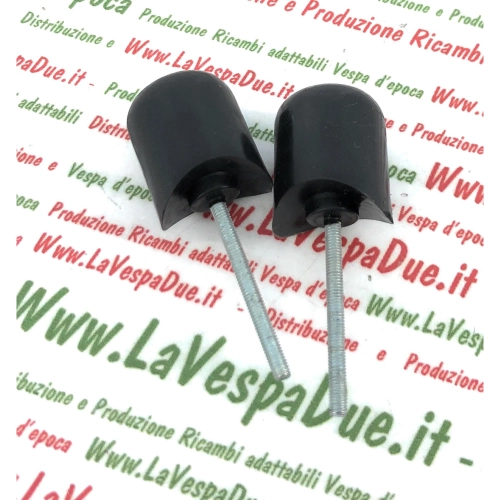 Paire de tampons en caoutchouc pour capots LAMBRETTA 125 150 LD ro 12181061