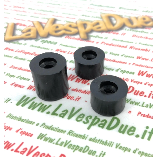 Kit de caoutchouc pour support de plaque d'immatriculation arrière LAMBRETTA 125 150 LI 2e 175 TV 2e innocenti ro 15083002 19083019