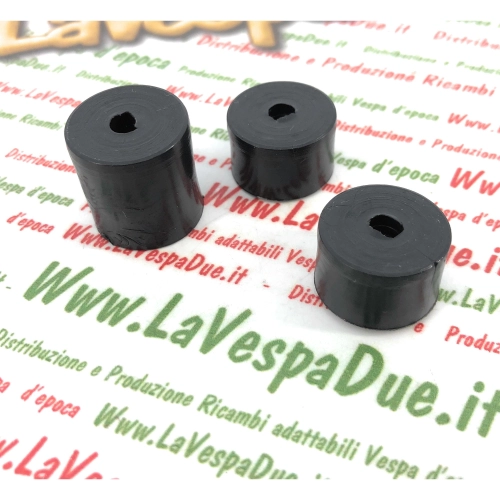 Kit de caoutchouc pour support de plaque d'immatriculation arrière LAMBRETTA 125 150 LI 2e 175 TV 2e innocenti ro 15083002 19083019