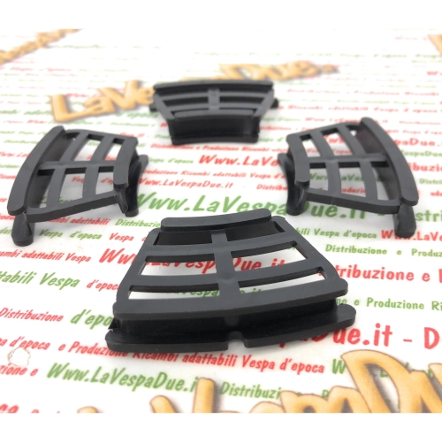 Set of 4 black grilles for front disc brake drum LAMBRETTA 125 150 175 200 LI SPECIAL SX TV 3° ro 19744068
