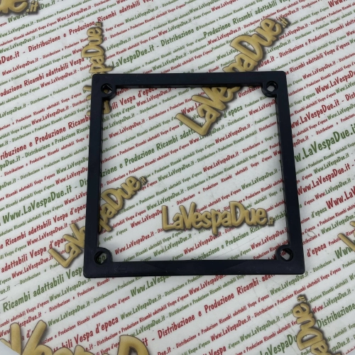 Marco de matrícula de plástico negro de 17x17cm para motocicletas VESPA clásicas de los años 80, 90, 98, 125, 150, 160, 180, 200, V1, V15, V33, VM, VN, VB1, VL, VBA, VBB, VNA, VNB, GL, SS, SPRINT, TS, GT, R y Rally.