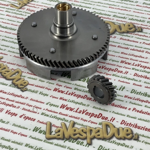 Primärantriebspaar, Schrägverzahnung Z 18 67 in Eisen, ohne Stoßdämpfer, VESPA NLR SPECIAL ET3 PRIMAVERA 50 90 125