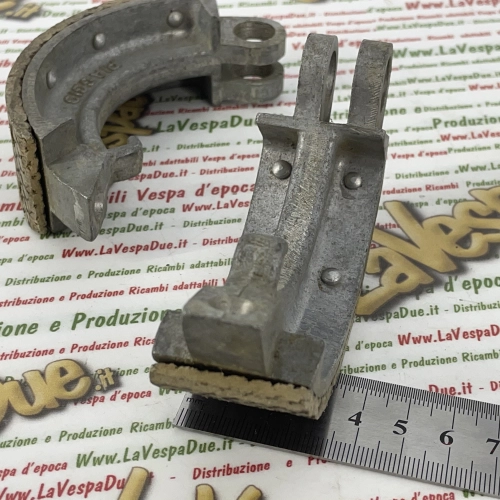 PAIR OF ORIGINAL brake shoes for rear brake APE 150 AB AC APA1T low headlight calessino and transport of goods
