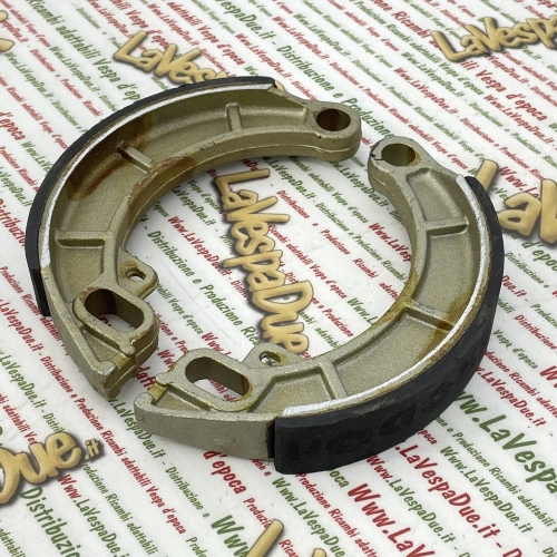 Zapatas de freno traseras FERODO para VESPA 50 125 PK XL 2 con transmisión automática únicamente.