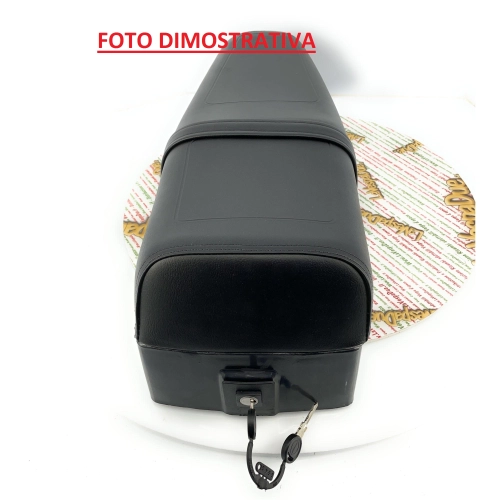 FUNDA DE ASIENTO NEGRA LARGA PARA VESPA PK 50 80 125 XL CON CUADRADOS