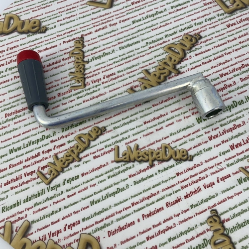 KEY HANDLE KNOB for rotating mobile parking foot for APE conversion to trailer, pizza oven, etc.