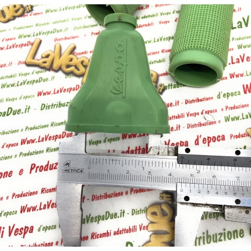Pair of green gear knobs and cable protectors for VESPA 125 V1T V15T V30T A V33T VM1T VM2T VN1T VN2T VU1T U APE 125 A 150 B AB