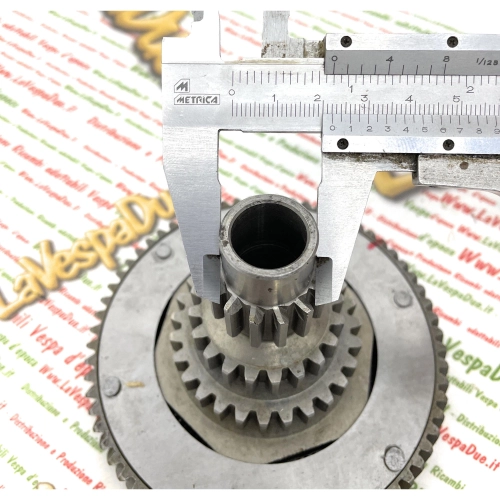 Primary shaft complete multiple GEARBOX Z 14 20 27 z67 helical VESPA 125 150 VBA VNA VNB RO048437 089996 089025