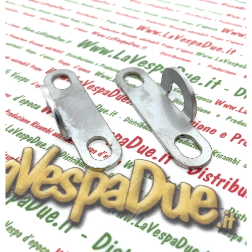 Paire de plaques de renfort pour supports de repose-pieds supérieurs EYELET VESPA NLR SPECIAL PRIMAVERA ET3 PK S XL RUSH HP 50 90 125 en acier