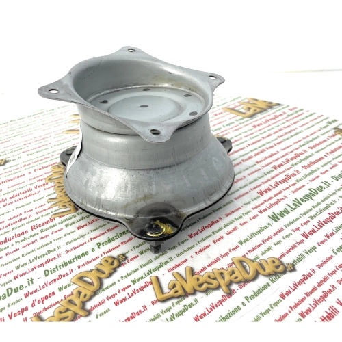 Rear spare wheel holder for LAMBRETTA LD 125 150 on storage compartment for 8" open wheel rim