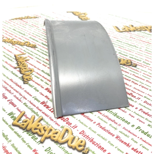 Side panel extension for footboard and shield with narrow edge for VESPA 50 90 125 NLR SPECIAL TS SPRINT 70s onwards
