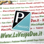 Scudetto stemma PIAGGIO per VESPA 125 150 vecchi modelli in allumino adesivo 36 X 46 mm r.o. 024858