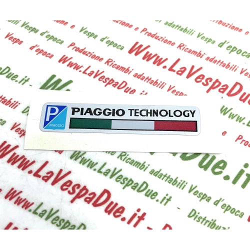 Placa adhesiva PIAGGIO Technology para scooters VESPA PX y PIAGGIO a partir de 2006.